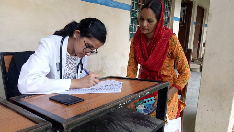 A free health camp organized at GIC Bullawala Doiwala